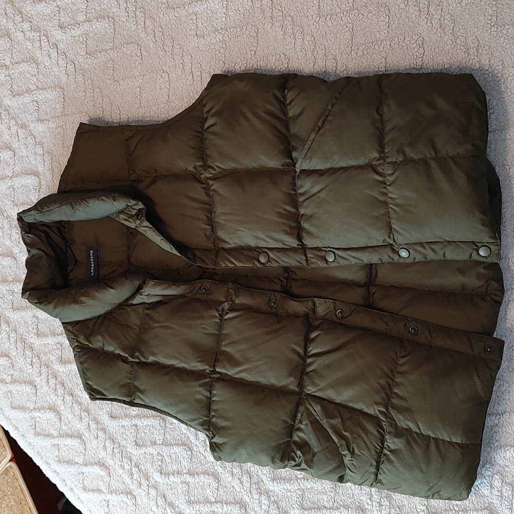 Men's Lands End down vest